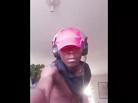 Snapshot of living_fantasy chatting on October 2025 03:03:02 PM living fantasy online show from October 2025 03:03:02 PM