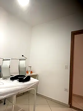 sabrinaneves online show from December 2025 03:08:01 PM