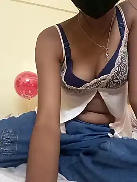 Snapshot of Sanaya_Queen19 chatting on October 2025 10:10:02 PM Sanaya Queen19 online show from October 2025 10:10:02 PM