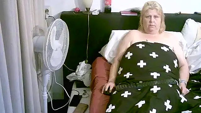 Sylviastar46 online show from November 2025 09:02:01 PM