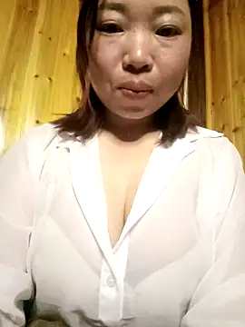 julybe online show from February 2026 03:31:01 PM