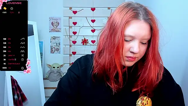 FoxPlayXX online show from March 2026 09:33:01 PM