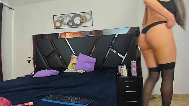 Snapshot of HannaGrand chatting on February 2026 06:11:01 PM HannaGrand online show from February 2026 06:11:01 PM