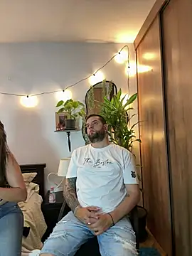 Snapshot of MailynAndNick chatting on June 2026 01:10:02 AM MailynAndNick online show from June 2026 01:10:02 AM