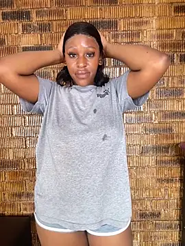 SP1CY MOMMY online show from November 2025 01:20:01 PM