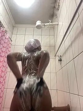 SP1CY MOMMY online show from November 2025 06:31:02 PM