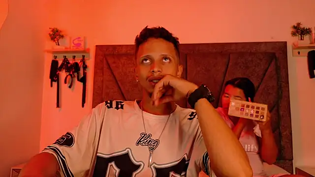 DamianandEva online show from April 2026 12:21:01 PM