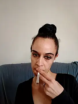 Snapshot of yummy_love chatting on November 2025 02:27:01 PM yummy love online show from November 2025 02:27:01 PM