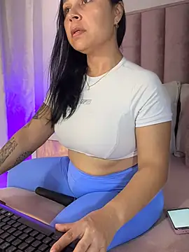 Natural BIGASS Nina online show from April 2026 07:19:02 PM