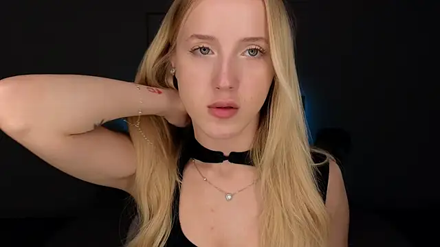 Snapshot of adele_armass chatting on July 2026 09:06:02 PM adele armass online show from July 2026 09:06:02 PM