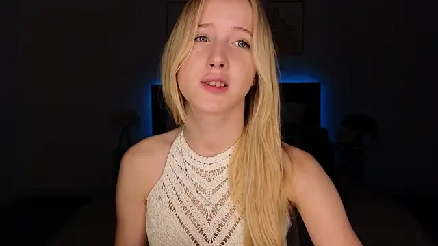 Snapshot of adele_armass chatting on July 2026 08:57:02 PM adele armass online show from July 2026 08:57:02 PM