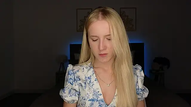 Snapshot of adele_armass chatting on July 2026 09:58:02 PM adele armass online show from July 2026 09:58:02 PM