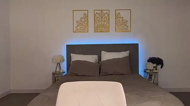 Snapshot of adele_armass chatting on August 2026 09:02:01 PM adele armass online show from August 2026 09:02:01 PM