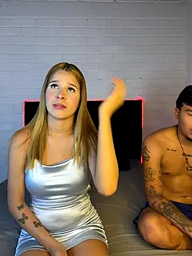 Snapshot of sweettender_girl chatting on November 2025 06:41:01 PM sweettender girl online show from November 2025 06:41:01 PM