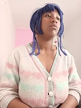 EvonyFoxxx online show from April 2026 06:24:01 AM