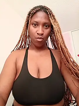 Snapshot of EvonyFoxxx chatting on July 2026 08:33:01 PM EvonyFoxxx online show from July 2026 08:33:01 PM