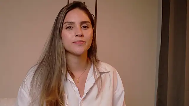 Snapshot of VictoriaNova_ chatting on May 2026 10:29:01 PM VictoriaNova online show from May 2026 10:29:01 PM