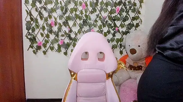 melani ferraraa  online show from November 2025 06:58:01 AM