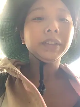 Snapshot of bi-bo123 chatting on November 2025 06:35:01 AM bi-bo123 online show from November 2025 06:35:01 AM