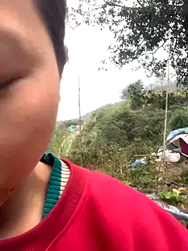 Snapshot of bi-bo123 chatting on December 2025 01:26:02 AM bi-bo123 online show from December 2025 01:26:02 AM