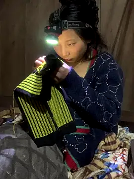 Snapshot of bi-bo123 chatting on December 2025 01:42:01 PM bi-bo123 online show from December 2025 01:42:01 PM