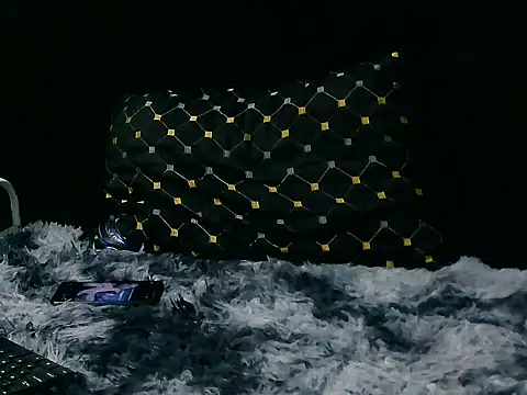 Hot-babyyboy30 online show from February 2026 06:18:02 AM