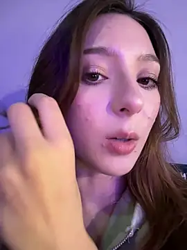 LilluKatten online show from April 2026 10:33:01 AM