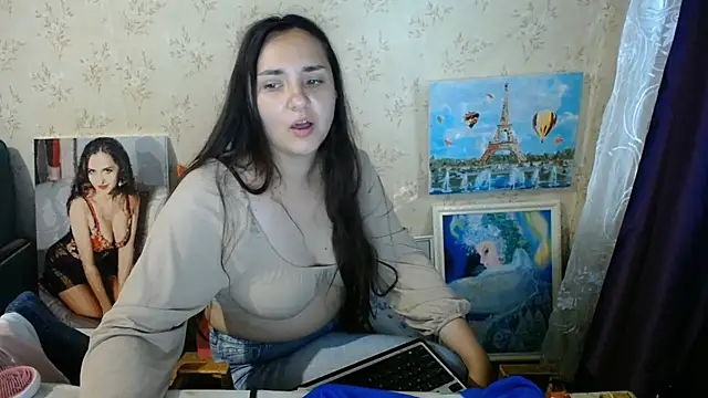 Snapshot of VoulezVous_Angel chatting on June 2026 04:53:02 AM VoulezVous Angel online show from June 2026 04:53:02 AM