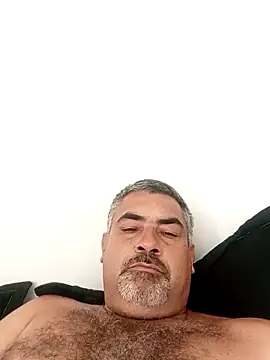 Ricardotarado online show from December 2025 12:03:02 PM