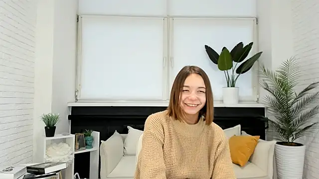 Snapshot of MaryettaSeybold chatting on November 2025 05:18:02 AM MaryettaSeybold online show from November 2025 05:18:02 AM