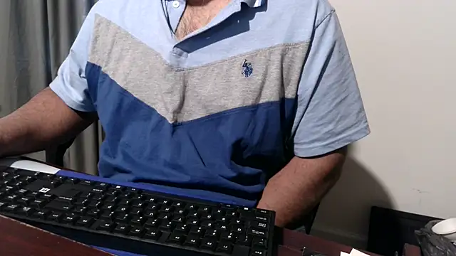 Snapshot of SUN-MON-69 chatting on February 2026 09:44:02 PM SUN-MON-69 online show from February 2026 09:44:02 PM