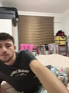 yasinesra757  online show from February 2026 11:41:01 PM