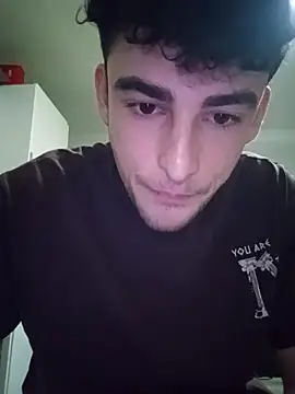 yasinesra757  online show from April 2026 05:10:01 PM