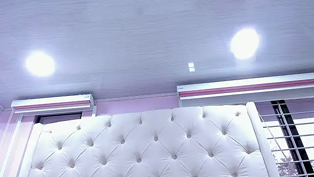 scarlett leblanc  online show from February 2026 01:29:02 PM