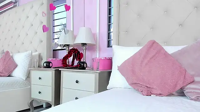 scarlett leblanc  online show from March 2026 12:43:02 PM