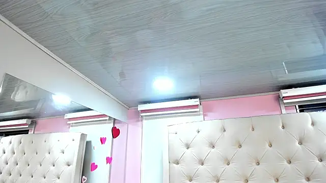 scarlett leblanc  online show from July 2026 12:22:02 PM