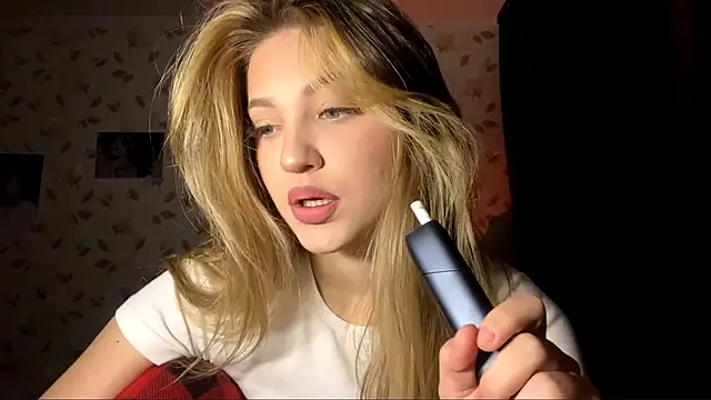 OrethaEredia online show from November 2025 03:22:01 PM