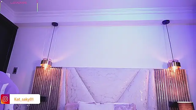 Kat Saky online show from April 2026 12:45:01 AM