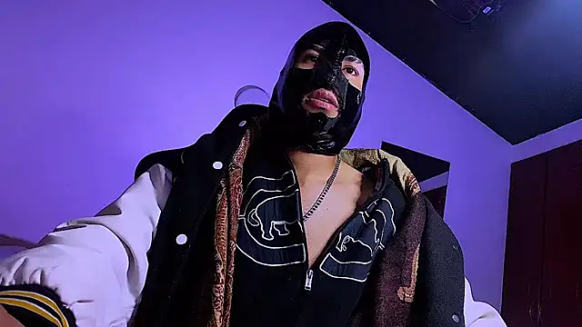 Snapshot of 3v1l chatting on June 2026 09:52:02 PM 3v1l online show from June 2026 09:52:02 PM