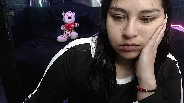 Snapshot of lehia_285 chatting on April 2026 01:06:02 PM lehia 285 online show from April 2026 01:06:02 PM