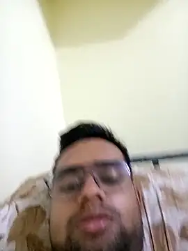 Snapshot of unknownman697856 chatting on October 2025 09:48:02 PM unknownman697856 online show from October 2025 09:48:02 PM