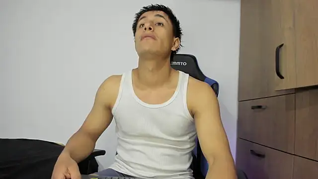 dorman boy online show from December 2025 01:48:02 AM