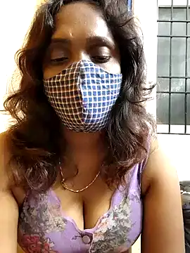 Queen-dhivya online show from December 2025 09:22:02 PM