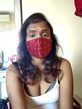 Queen-dhivya online show from March 2026 07:14:02 AM