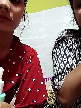 Snapshot of Zoya_Khaan chatting on November 2025 08:26:02 AM Zoya Khaan online show from November 2025 08:26:02 AM