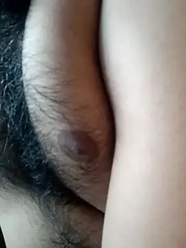 bearslove143 online show from November 2025 06:07:01 PM