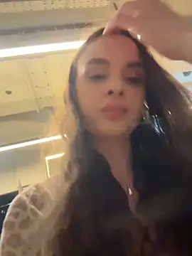 Snapshot of KristiRich chatting on February 2026 08:13:01 AM KristiRich online show from February 2026 08:13:01 AM