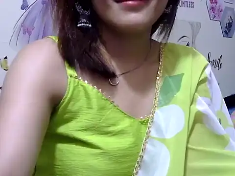 Snapshot of maira_33 chatting on April 2026 11:30:02 AM maira 33 online show from April 2026 11:30:02 AM
