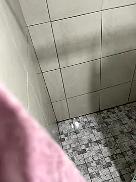 Snapshot of n0tf0und chatting on November 2025 07:42:02 AM n0tf0und online show from November 2025 07:42:02 AM