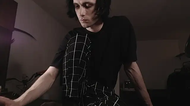 Snapshot of morrowless chatting on November 2025 02:34:01 AM morrowless online show from November 2025 02:34:01 AM